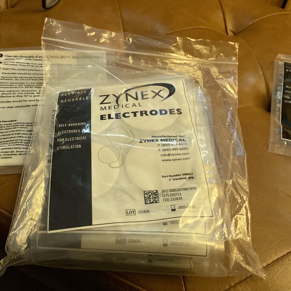 Zynex new medical electrodes pack of 10 - Picture 3 of 3